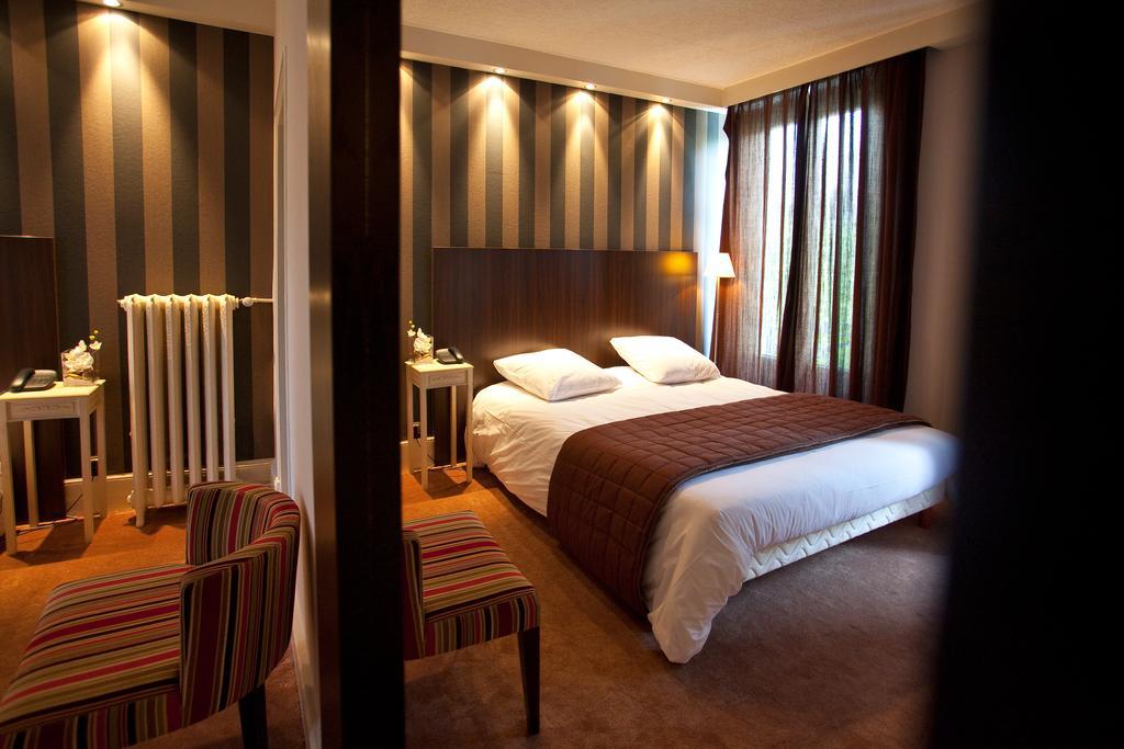 Hotel Les Negociants Valence  Bagian luar foto