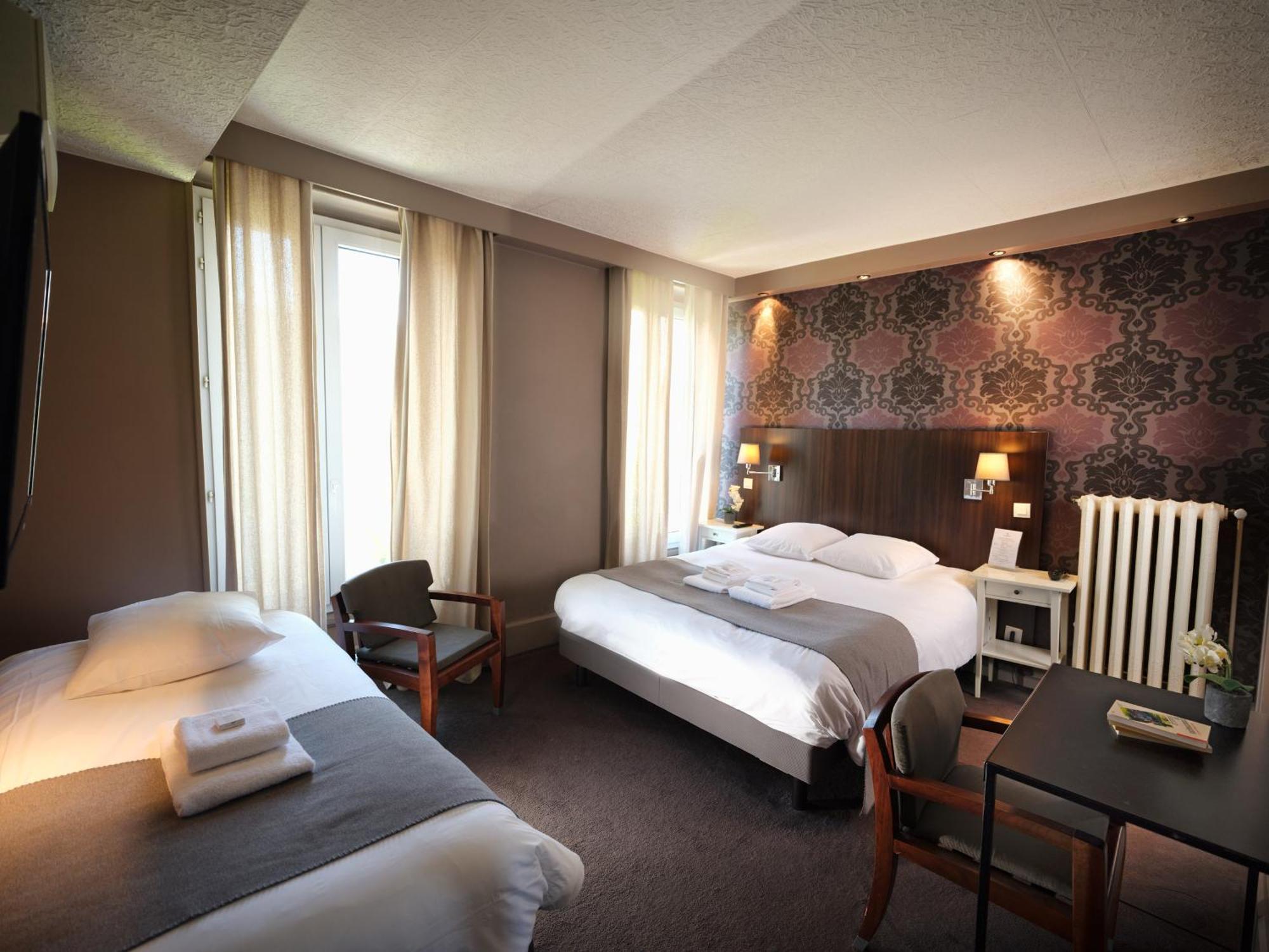 Hotel Les Negociants Valence  Bagian luar foto