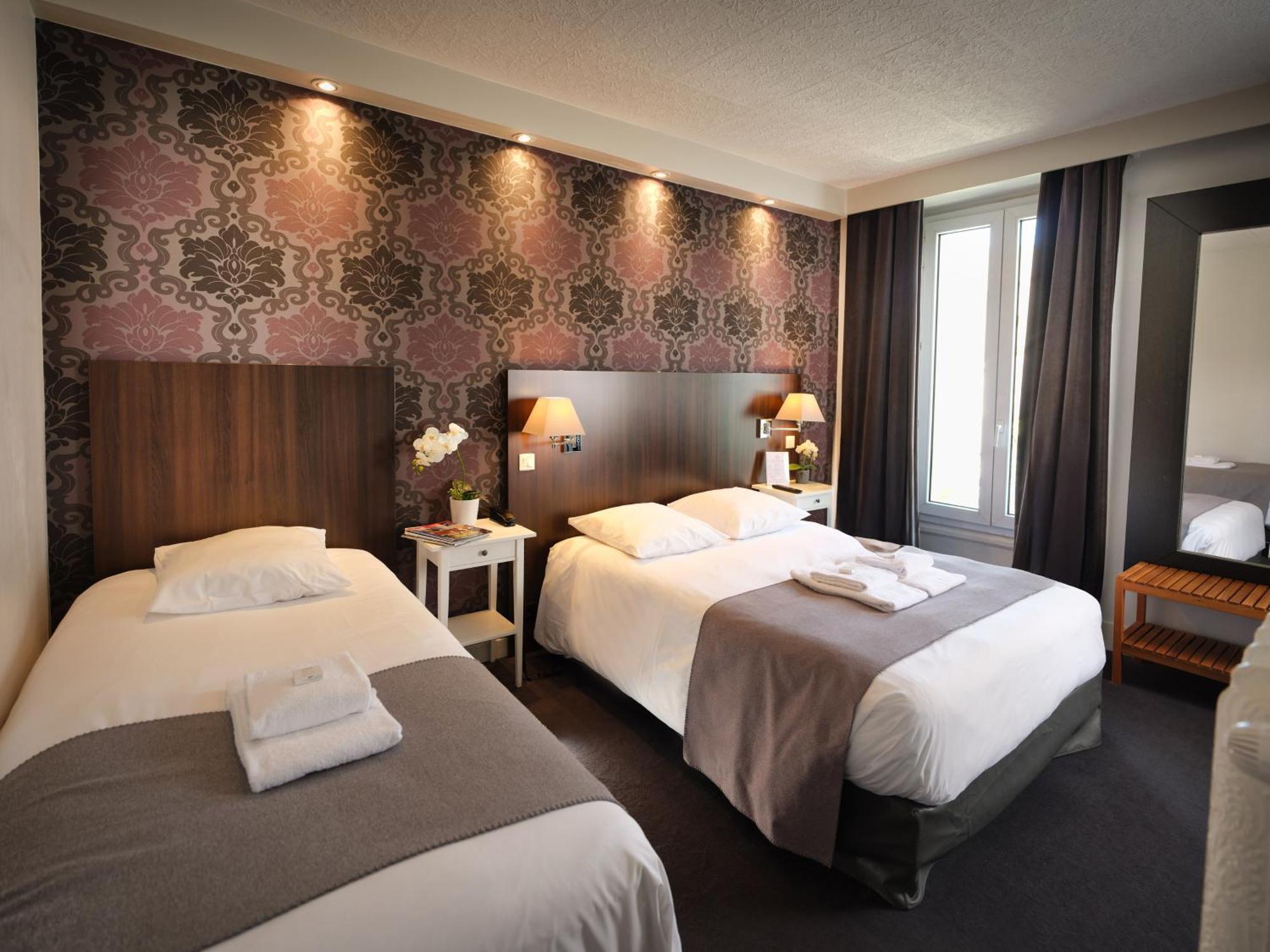Hotel Les Negociants Valence  Bagian luar foto