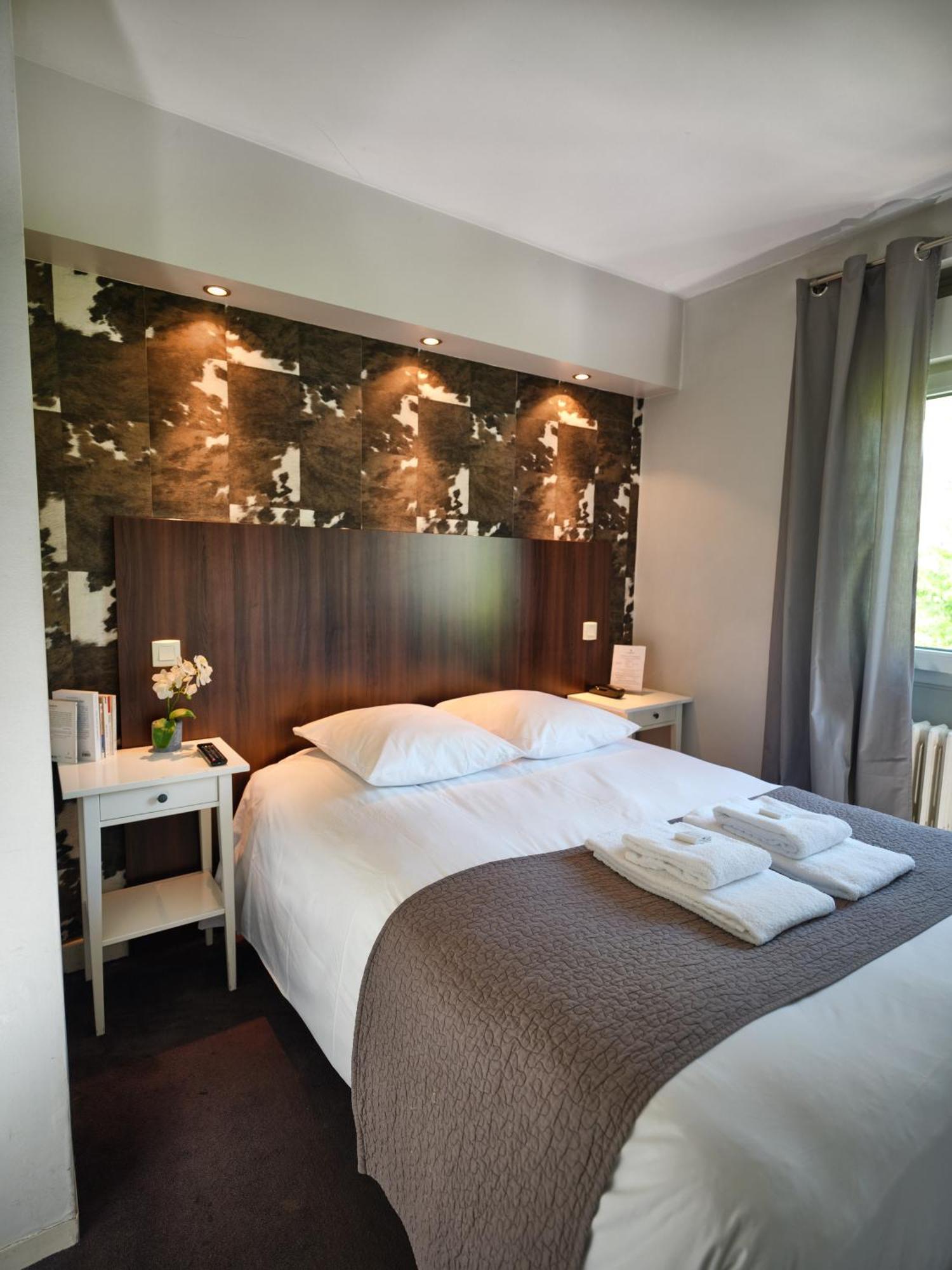Hotel Les Negociants Valence  Bagian luar foto