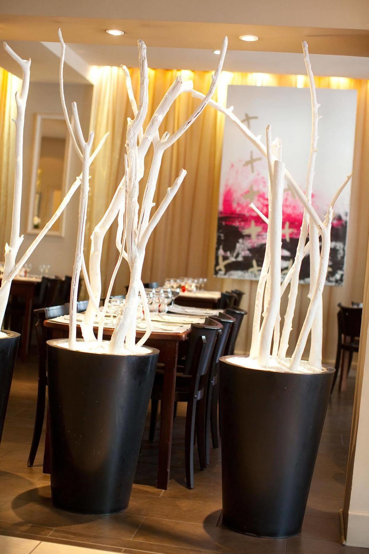 Hotel Les Negociants Valence  Bagian luar foto