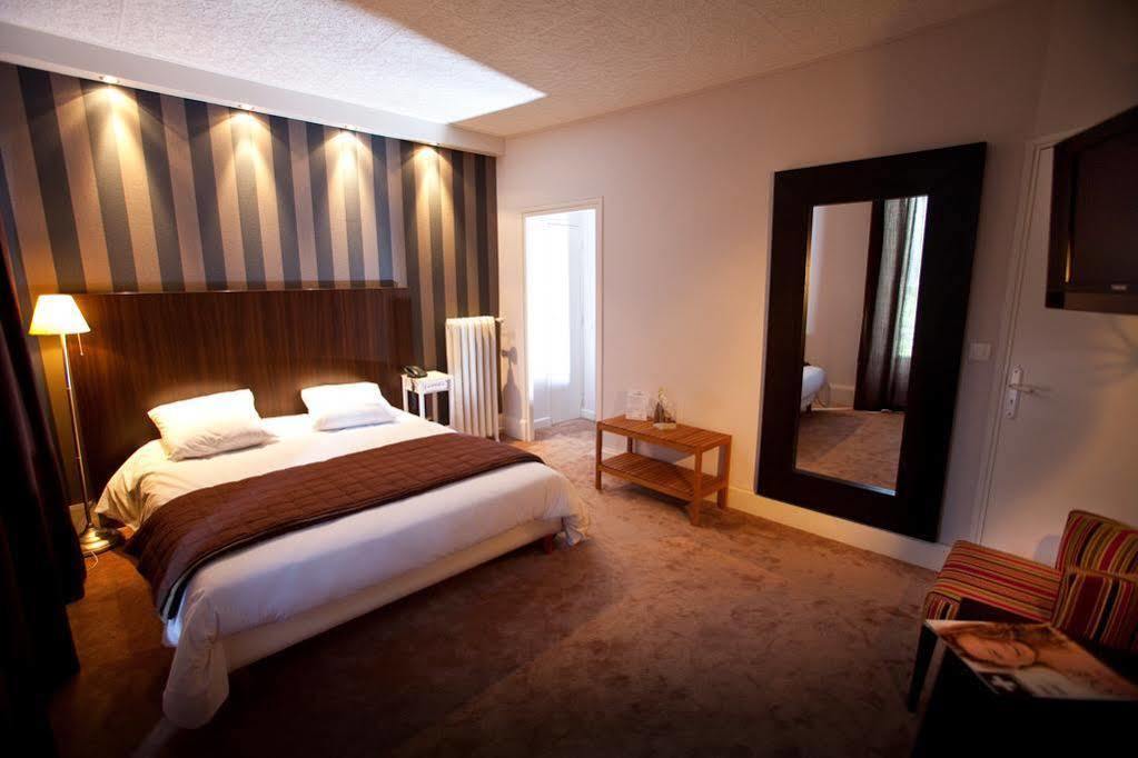 Hotel Les Negociants Valence  Bagian luar foto